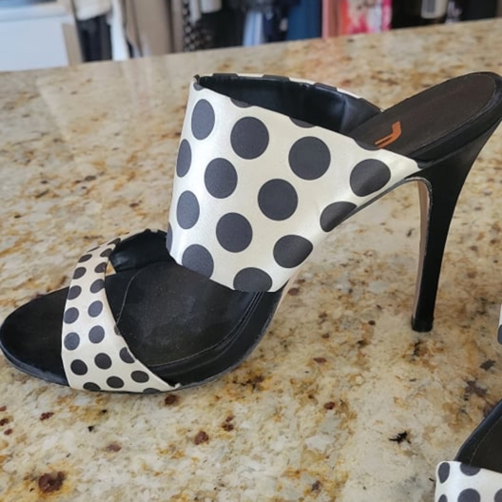 FSJ Stiletto Pumps